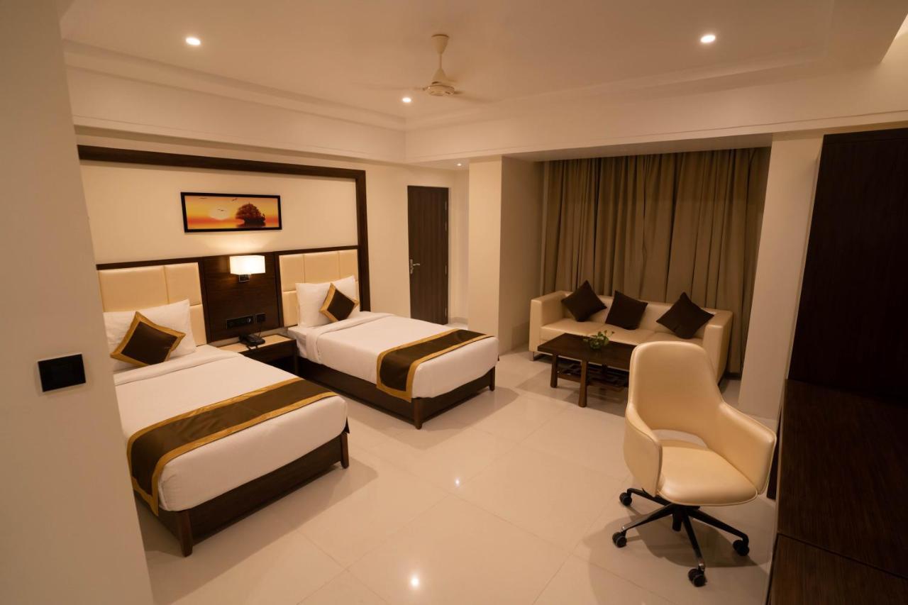 The Parkline Agartala Exterior foto