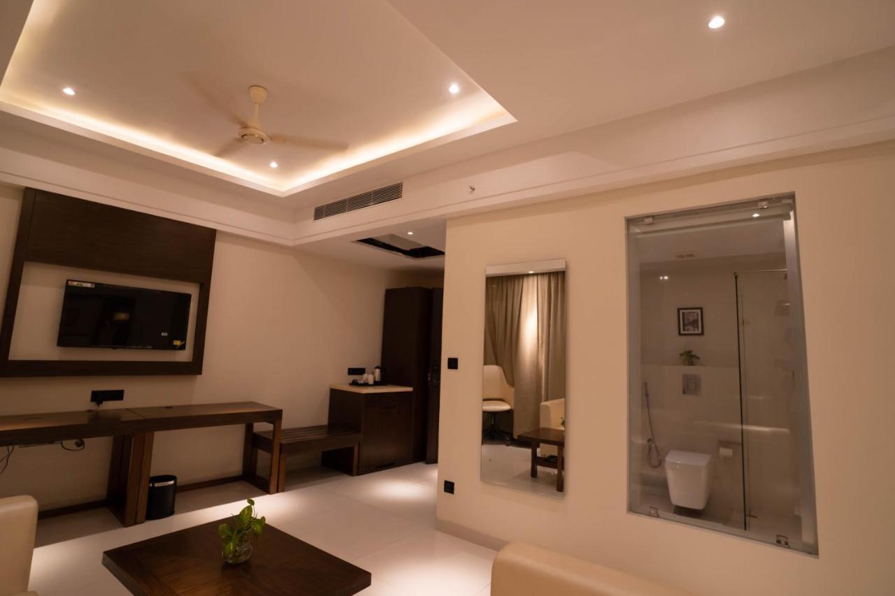 The Parkline Agartala Exterior foto